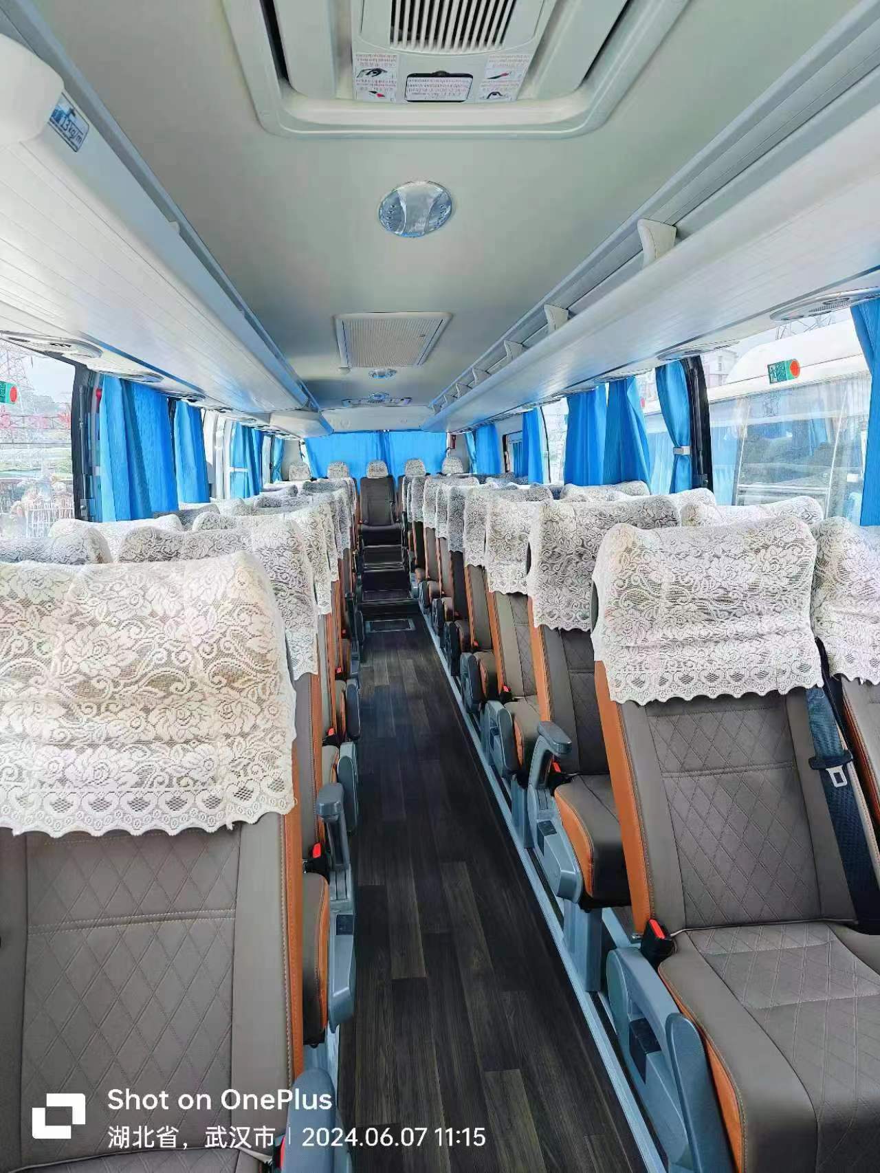 大巴車(chē) 內(nèi)飾.jpg